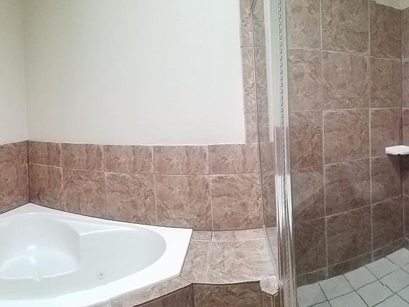 4th image of 1616 W 146th St #A