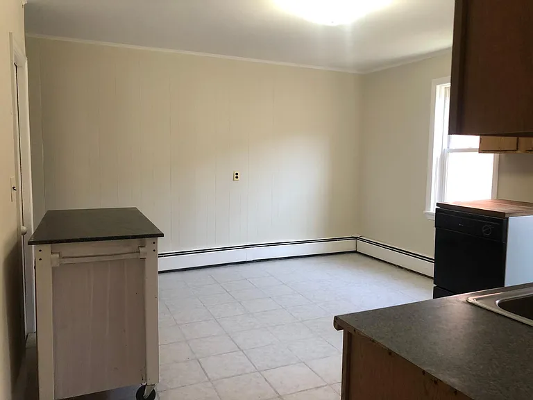 7 Hathorn St #1 — Photo 3