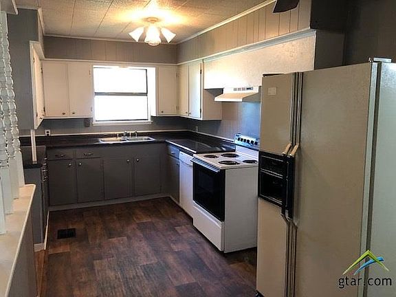 5th image of 681 Wiley Dr