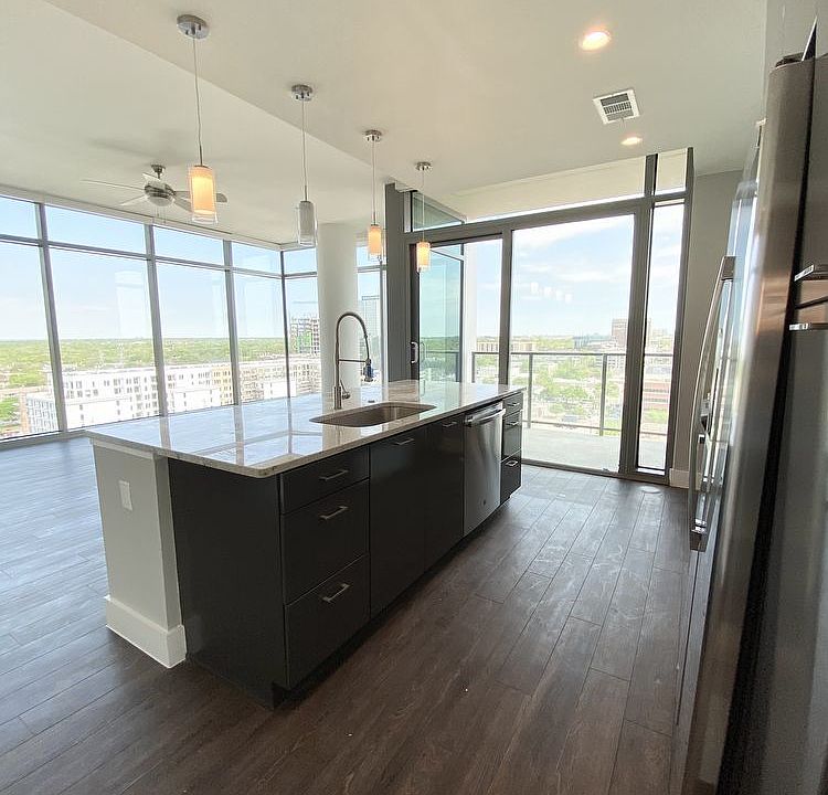 1st image of 3033 Oliver Ave #622