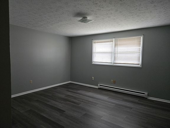 4th image of 554 Bailey Dr #2