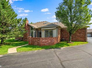 7041 Anderson Ct, Shelby Township, MI 48317