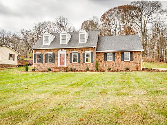 2nd image of 193 Picadilly Ln #0