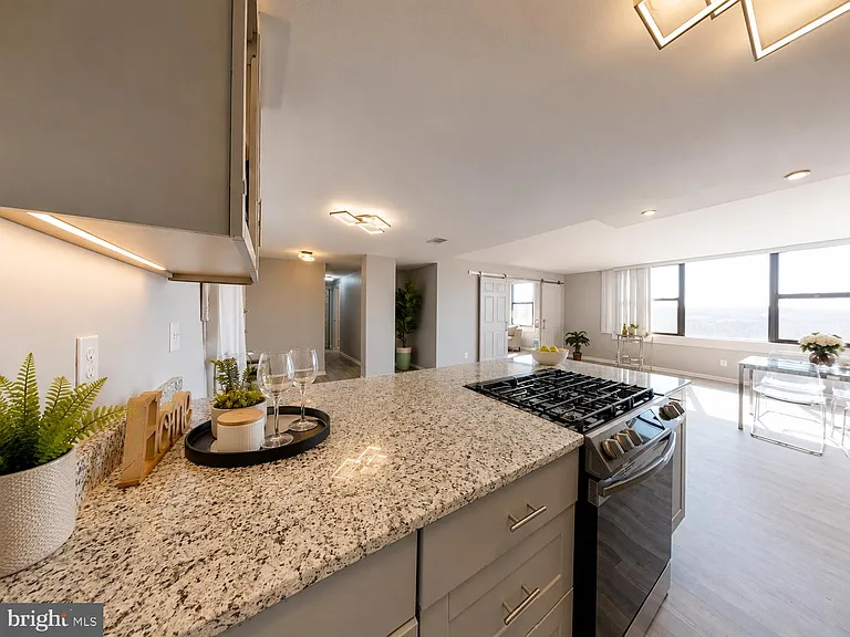 4600 Duke St #1624 — Photo 3