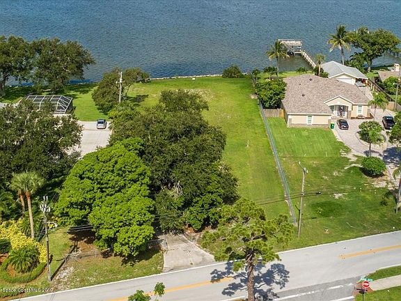 3rd image of 1585 Newfound Harbor Dr
