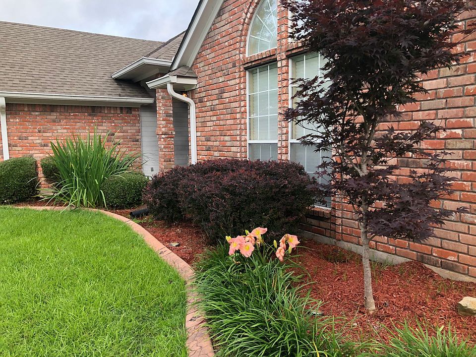 1st image of 6001 Sandalwood Dr