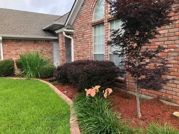 6001 Sandalwood Dr, Bossier City, LA 71111