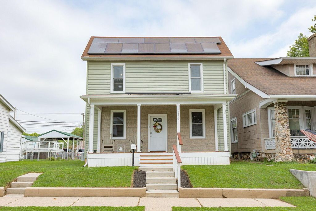 Real estate listing image