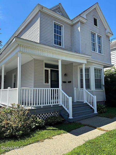 3rd image of 1122 24th Street