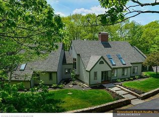 24 Elizabethan Dr, Kennebunkport, ME 04046