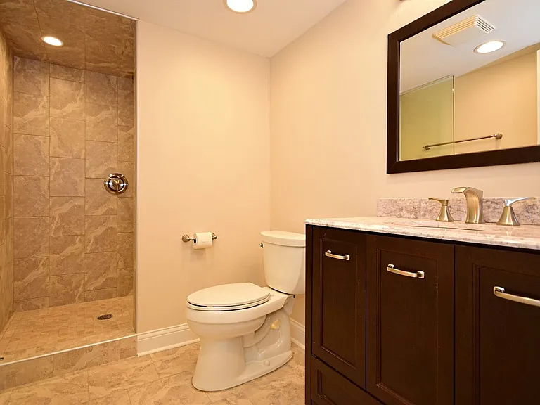 1102 Canfield Rd — Photo 20