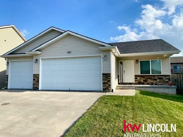 1501 W Silverado Dr, Lincoln, NE 68521