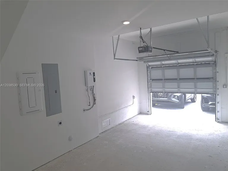 1373 NW 1st St — Photo 18