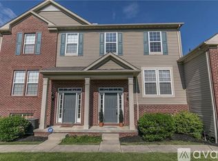 277 Woodhaven Dr #1, Akron, OH 44321