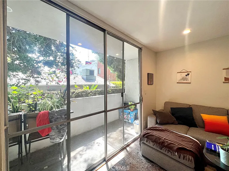 622 Westmount Dr #C — Photo 26