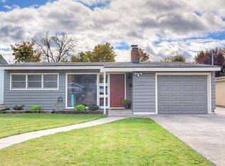 335 NE C St, Grants Pass, OR 97526