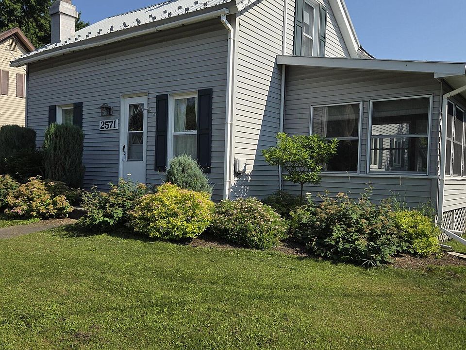 1st image of 2571 Chateaugay St
