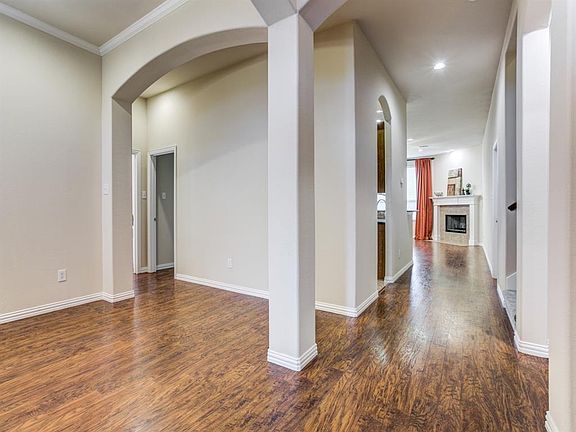 3rd image of 1609 Pecan Creek Ln