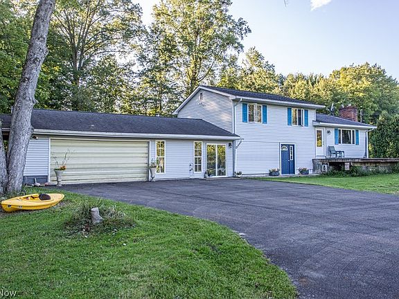 2nd image of 1386 Jewel Bay Rd