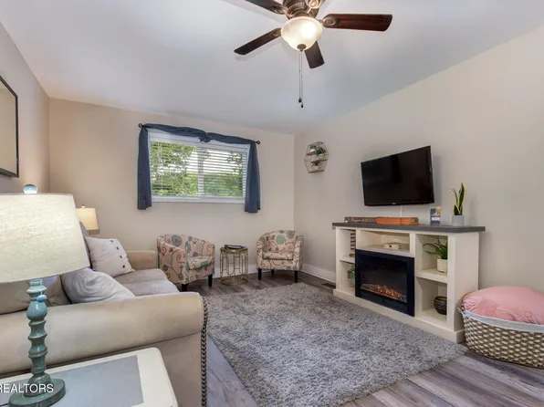1249 McCarter Hollow Rd, Sevierville, TN 37862