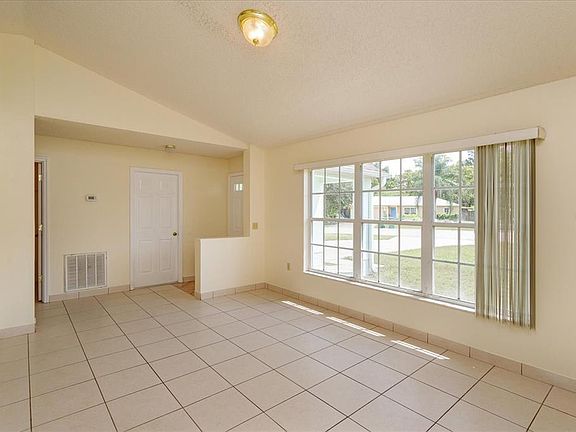 2nd image of 3298 Dellbrook Dr