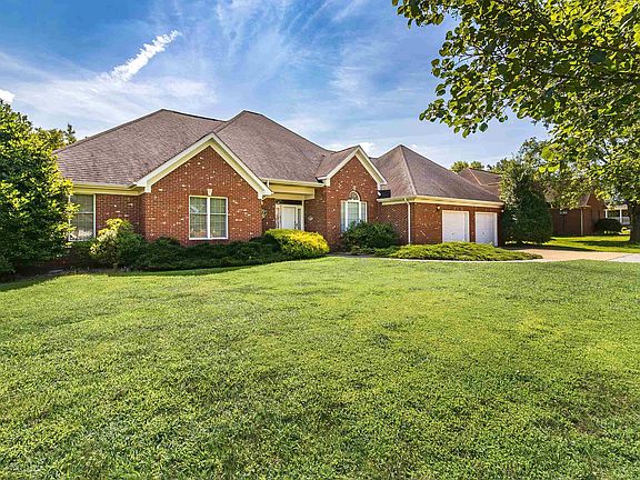 2nd image of 4014 Denise Dr