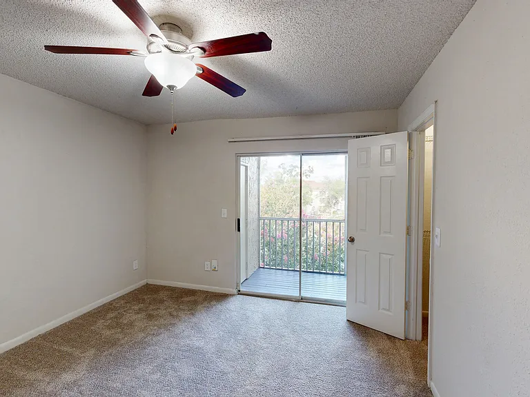 Altamira Place Apartment Homes — Photo 92