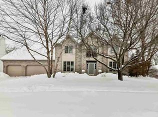 5243 Solitude Dr, Rockford, IL
