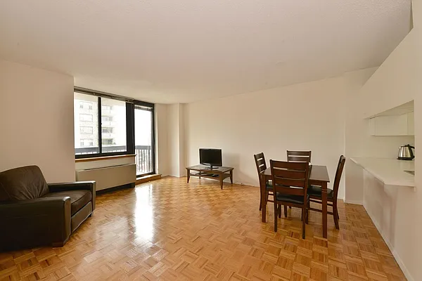 Rented by Noble Realty | media 11