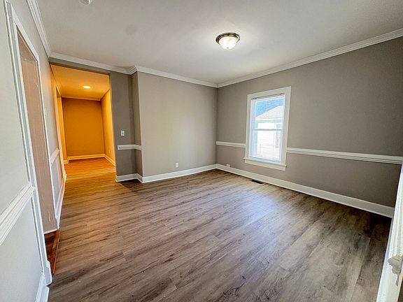 4th image of 603 Montgomery St
