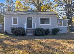 444 Oakwood Ave, Mooresville, NC 28115