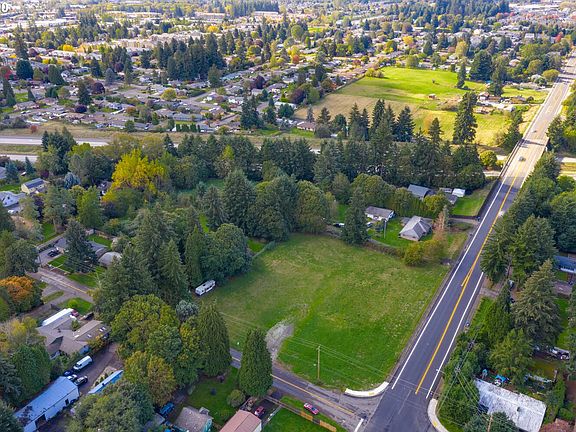 3rd image of NE 94th St