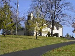 2201 Wildflower Trl, Fisherville, KY 40023