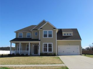 102 Cypress Cir, Moyock, NC 27958