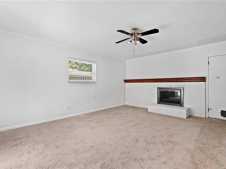 2348 Great Neck Cir — Photo 16