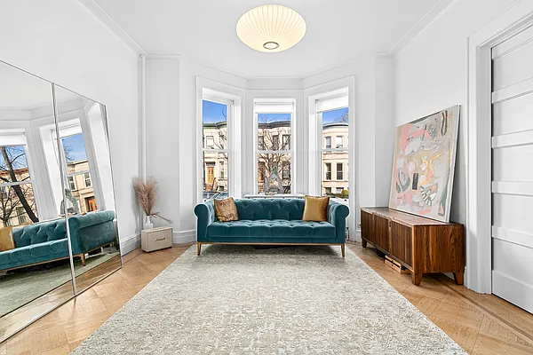 Sold by Compass | media 2