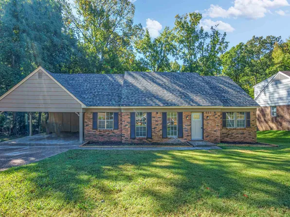 3475 E Rolling Woods Dr, Memphis, TN 38128