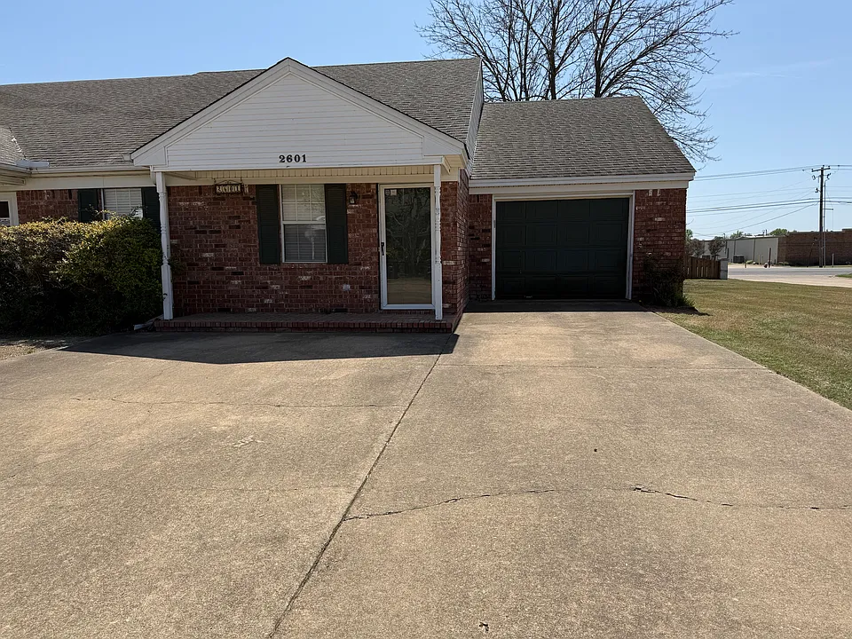 2601 Oak Meadow Pl