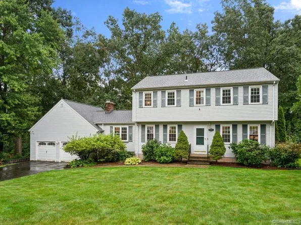 270 Magee Drive, Hamden, CT 06514
