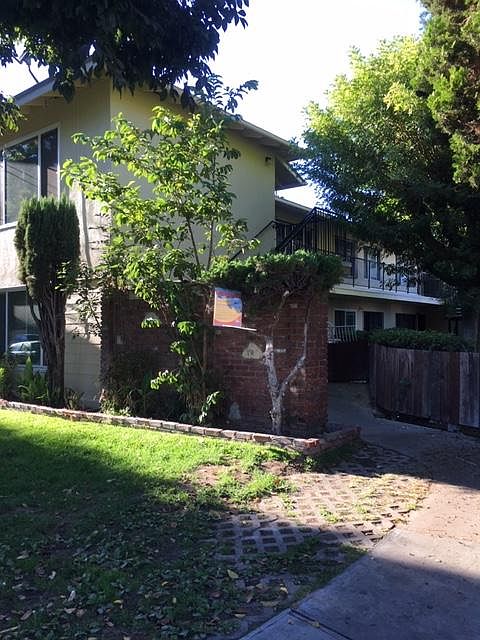 1st image of 609 W Bellevue Dr APT E