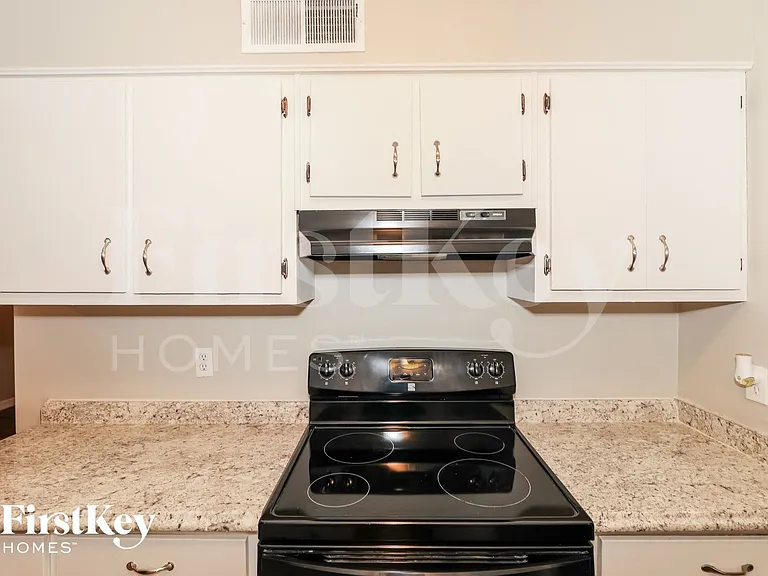 6901 Aspenhill Dr — Photo 6