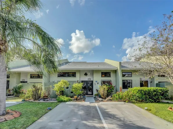 2840 S Oakland Forest Drive #2704, Oakland Park, FL 33309