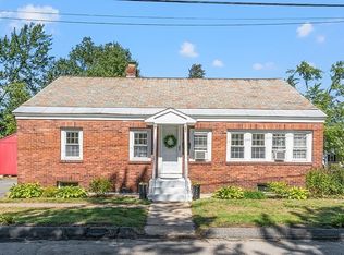 458 Oak Hill Rd, Fitchburg, MA 01420