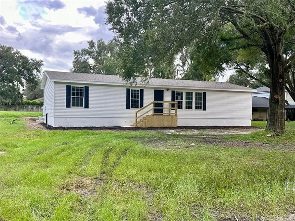 26326 Foamflower Blvd, Zephyrhills, FL 33544