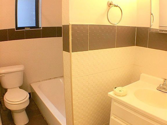 5th image of 55 E 21st St APT 3D