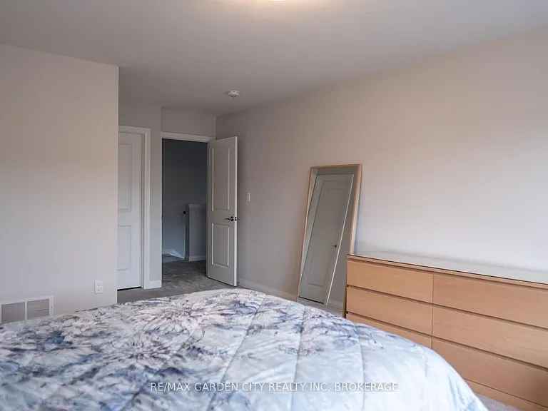 4552 Portage Rd #20 — Photo 17