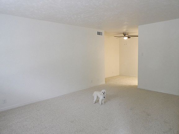 4th image of 4405 McKinney Ave APT 201