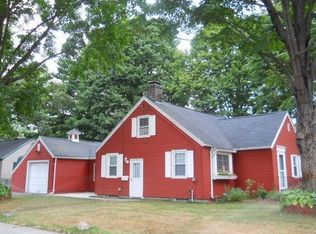 16 Carlos St, Springfield, MA 01104