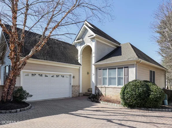 41 Erin Court, Atlantic Highlands, NJ 07716