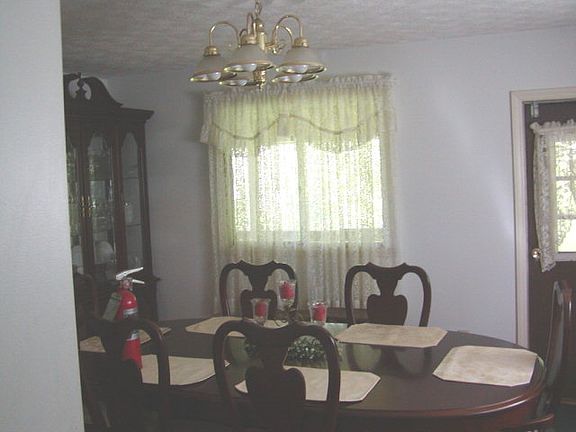 5th image of 532 Green Acres Cir